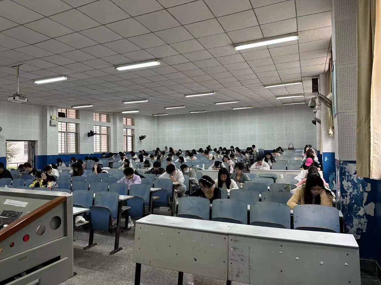 8ffc61a0134b45d2ad0b992f2bb36026.png 图片1.png