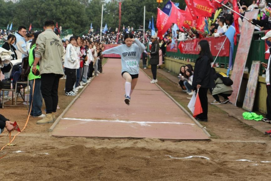 8bc1e1c76d754b82a8e3d690a150373a.png 8bc1e1c76d754b82a8e3d690a150373a.png