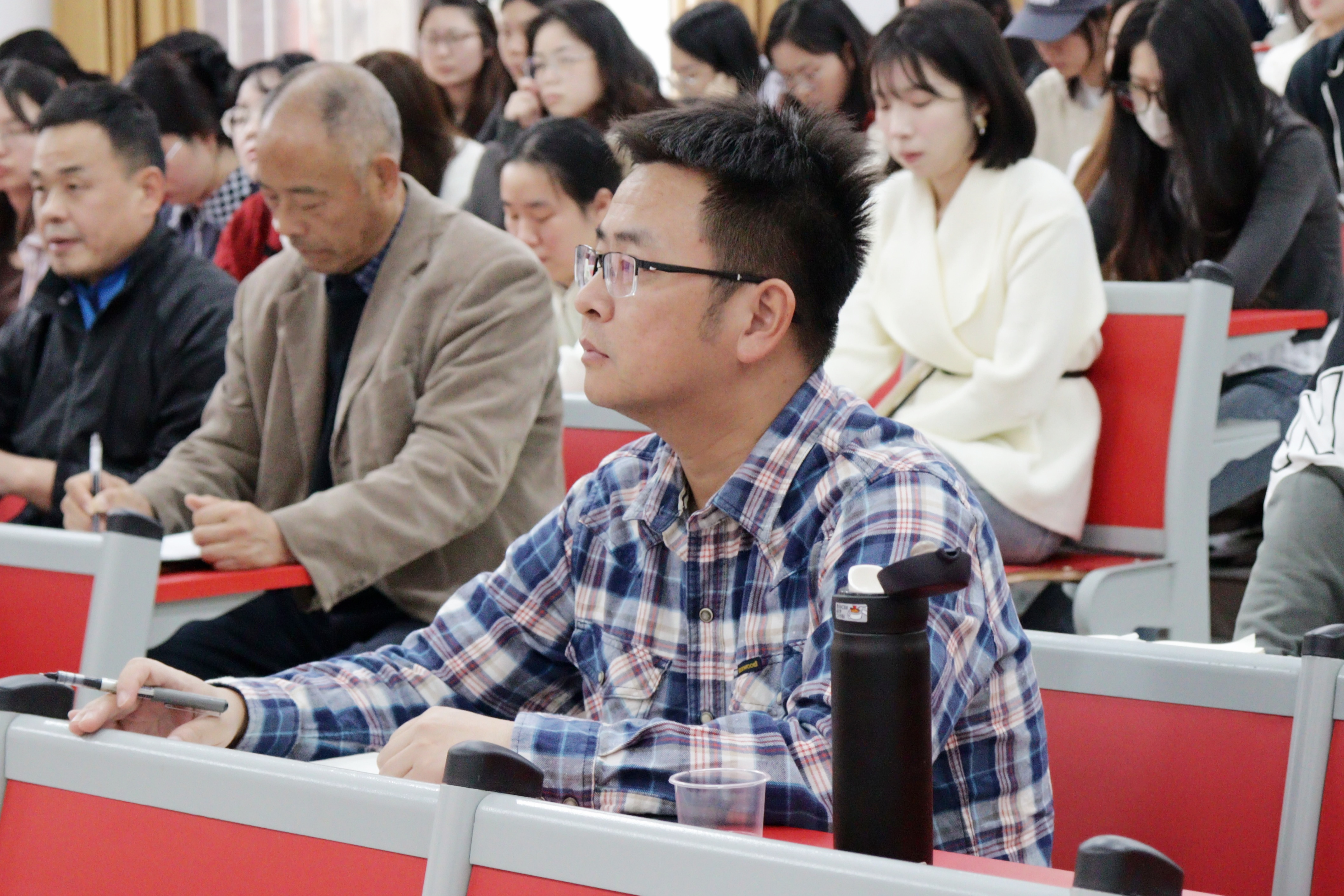 782e988a53f34c7491561dcb1bf2a473.jpg 782e988a53f34c7491561dcb1bf2a473.jpg